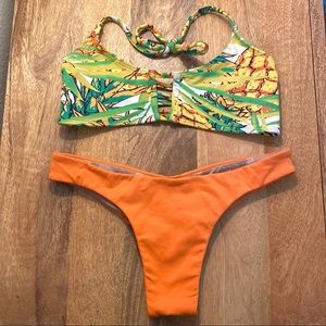 Midori - Signature Pineapple May Loa TOP